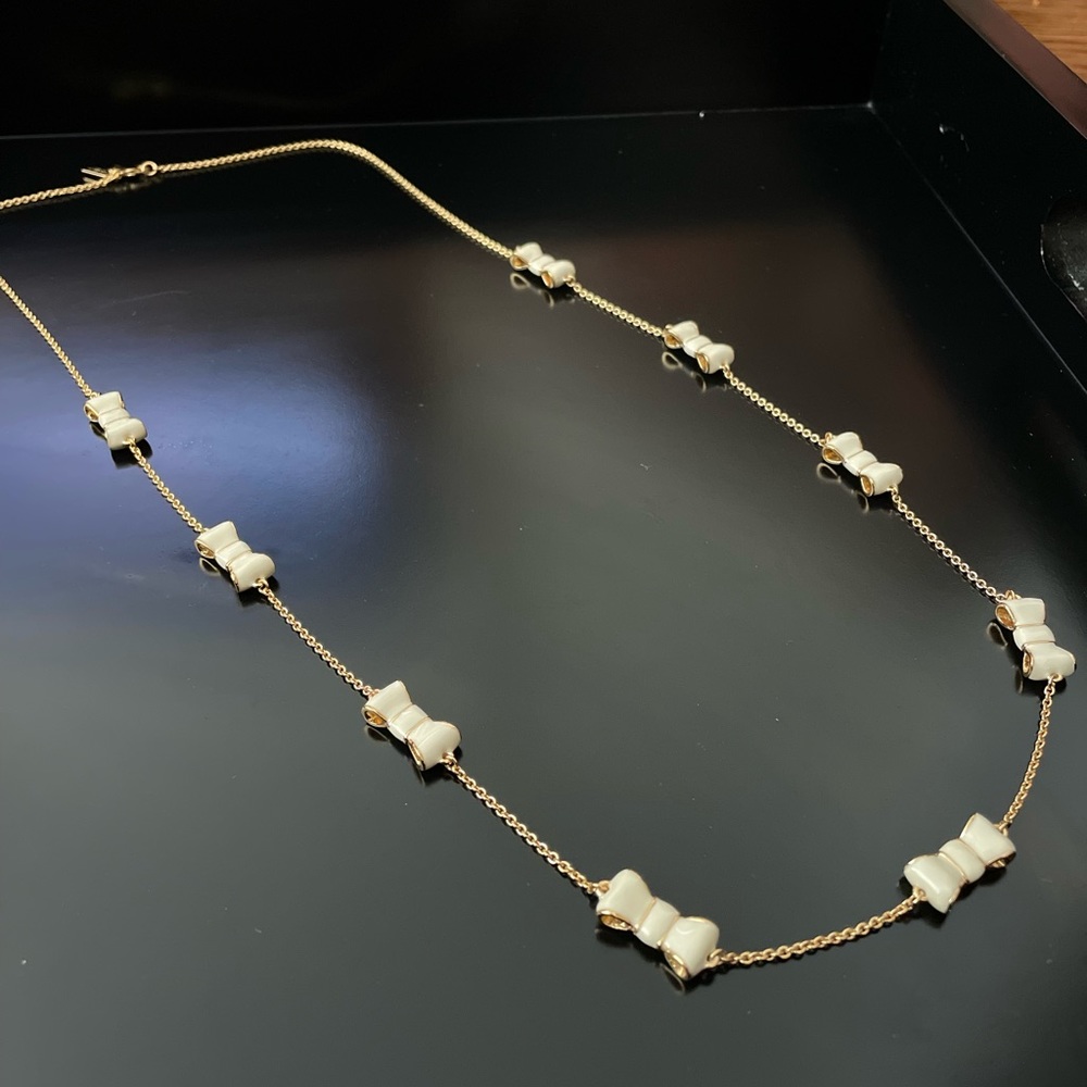 Kate Spade take a bow necklace